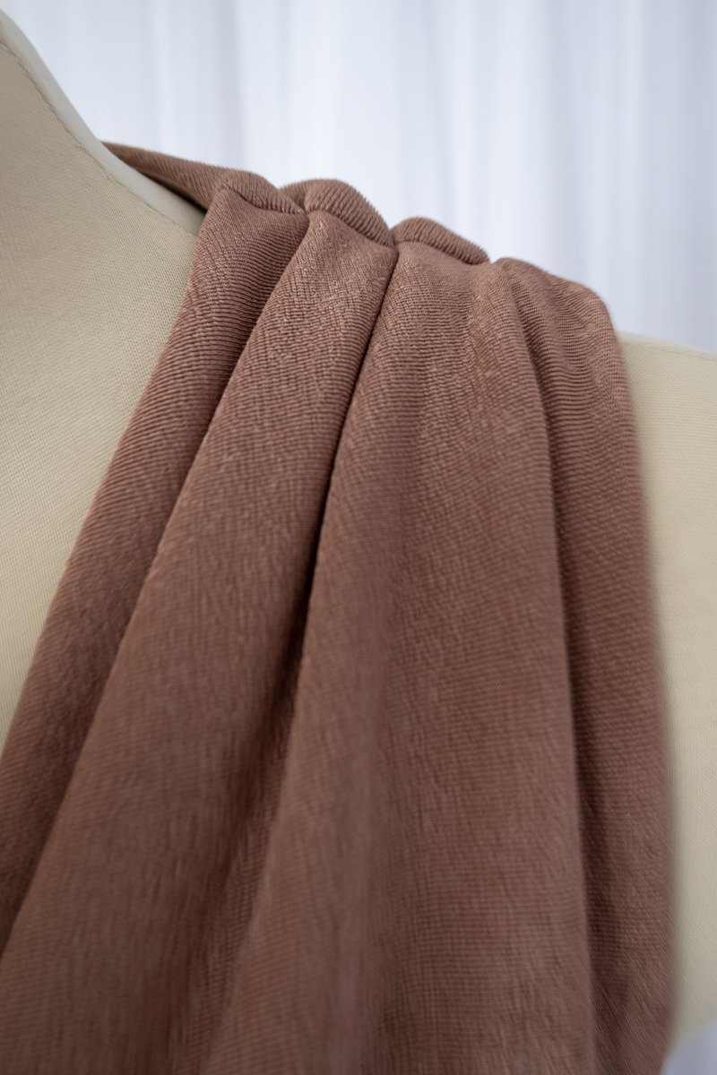 Vestido Megara - Color Mocha Mousse - Imagen 10